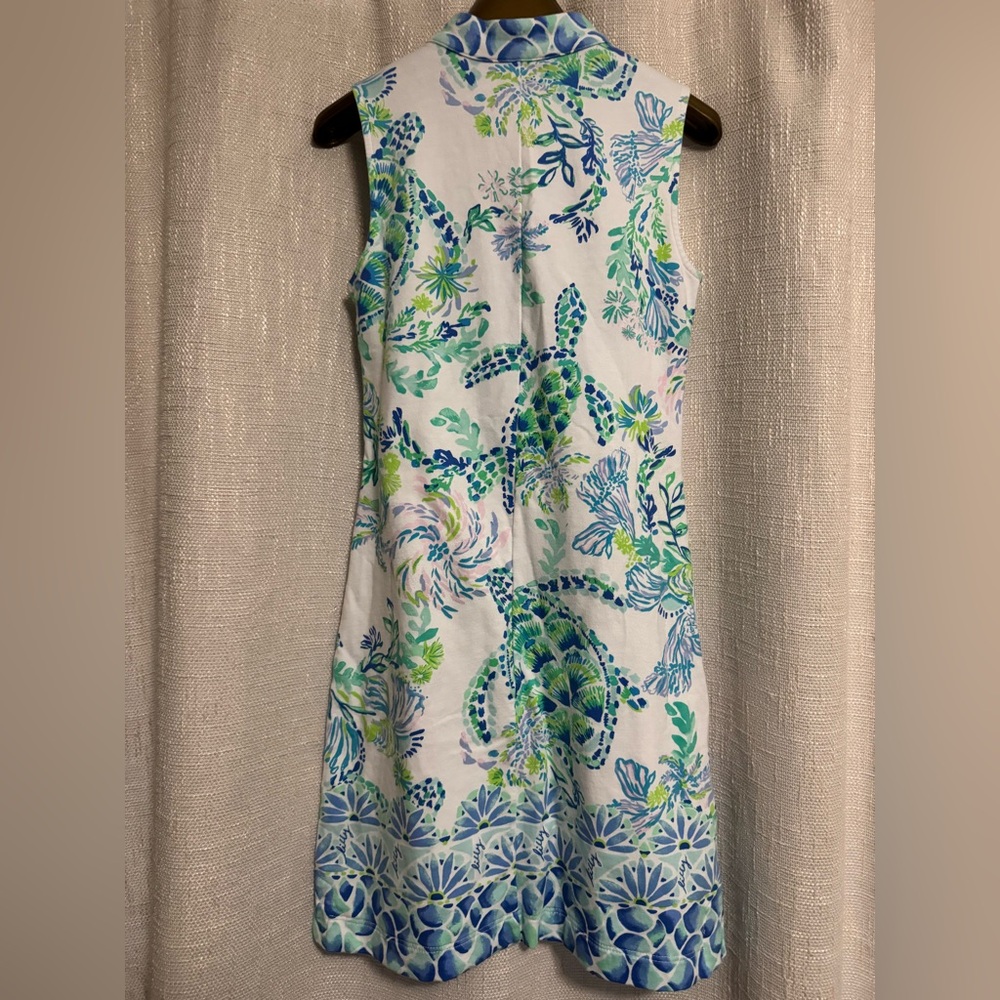 Women's Floral Shift Dress - Picture 4 of 4